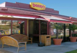 Франчайзинг веригата Denny's обслужва 27 000 000 клиенти всеки месец